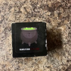 Jeffree Star Lip Scrub